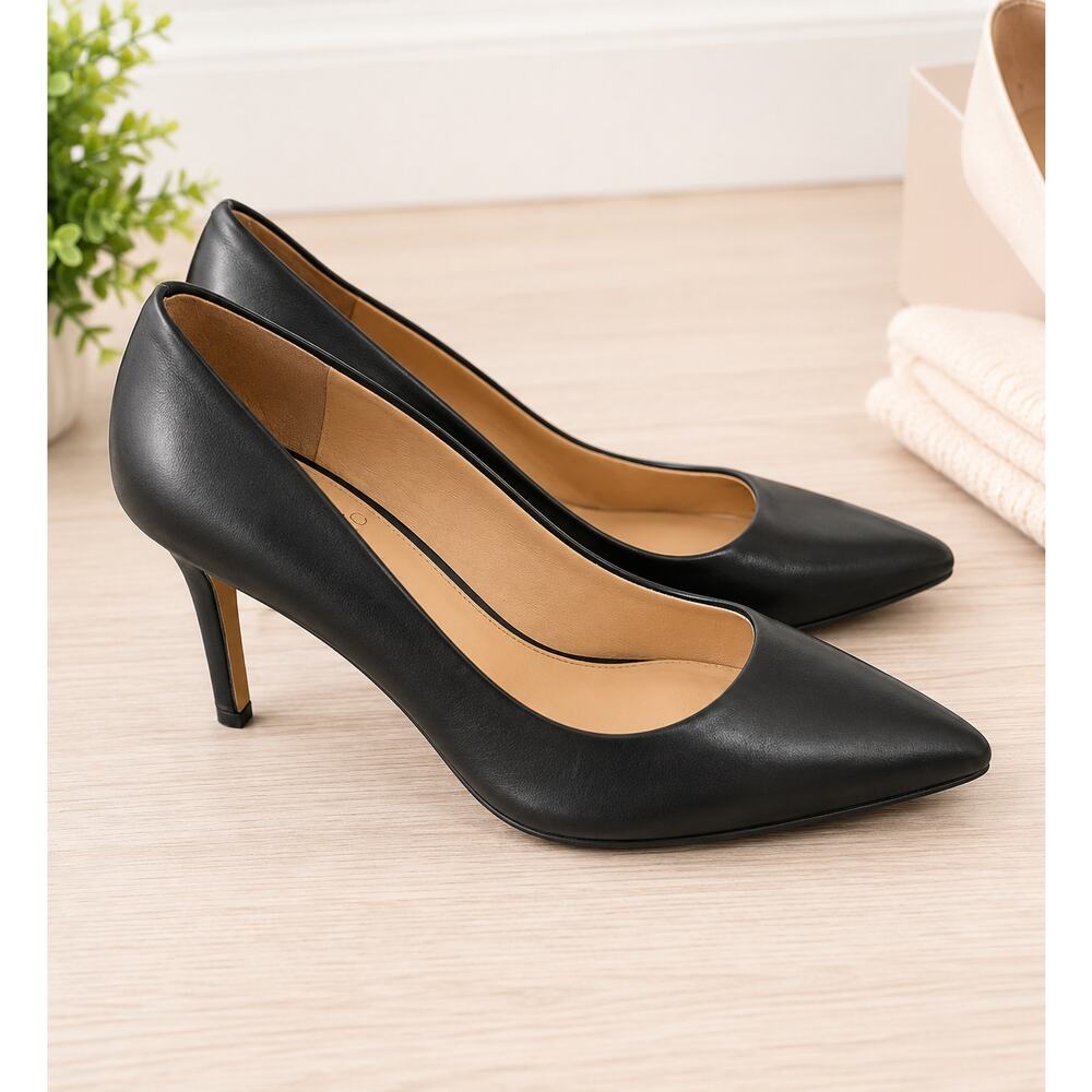 Vince Camuto Black High Heels Size 7.5 Staple Stilettos Pointed Toe Pumps 90s - Picture 2 of 3